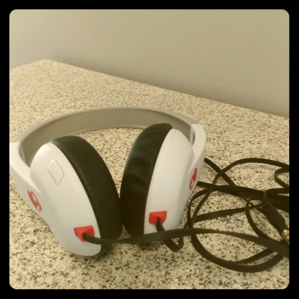 Headphones 🎧 w cord